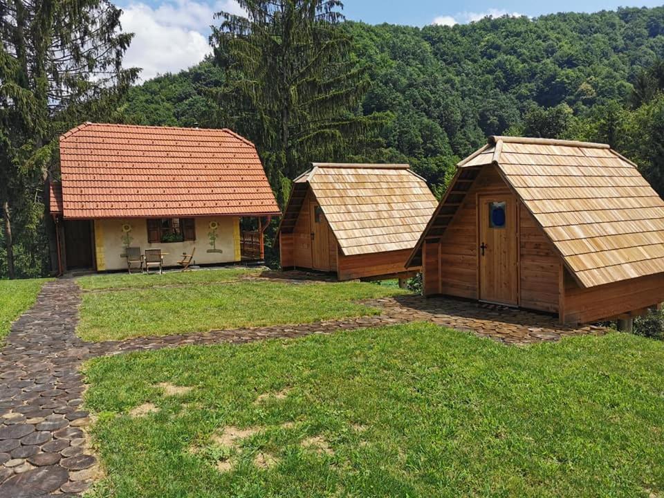 Makole Glamping Naselje Zeleni Turizem酒店 外观 照片